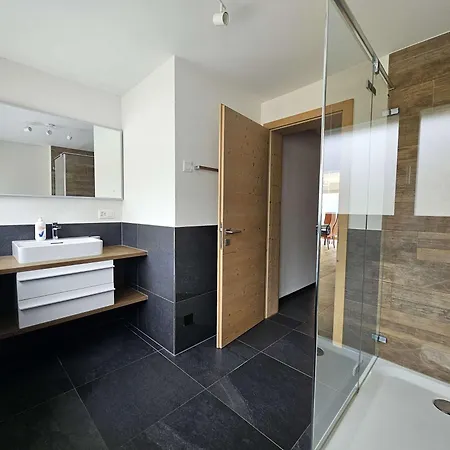 Appartement Eiger Panoramica - Aare Jungfrau Ag